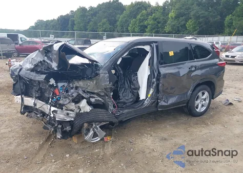 2021 Toyota Highlander L z USA, uszkodzony, nr VIN 5TDCZRAH4MS052178